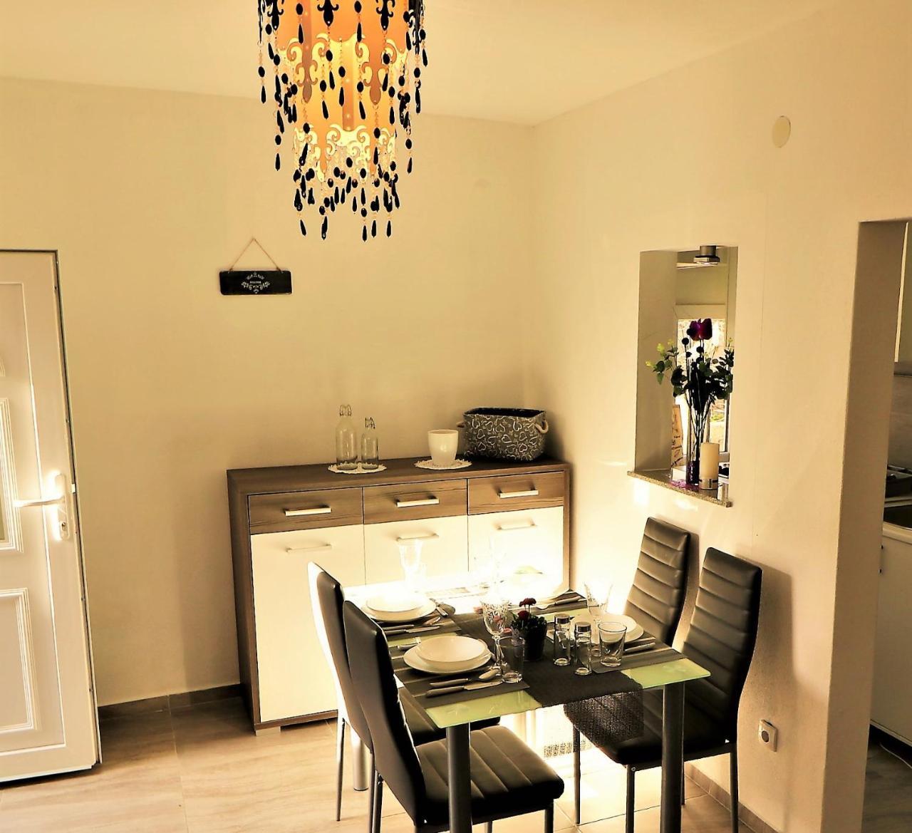 Apartmani Pablo Pag Town Eksteriør bilde