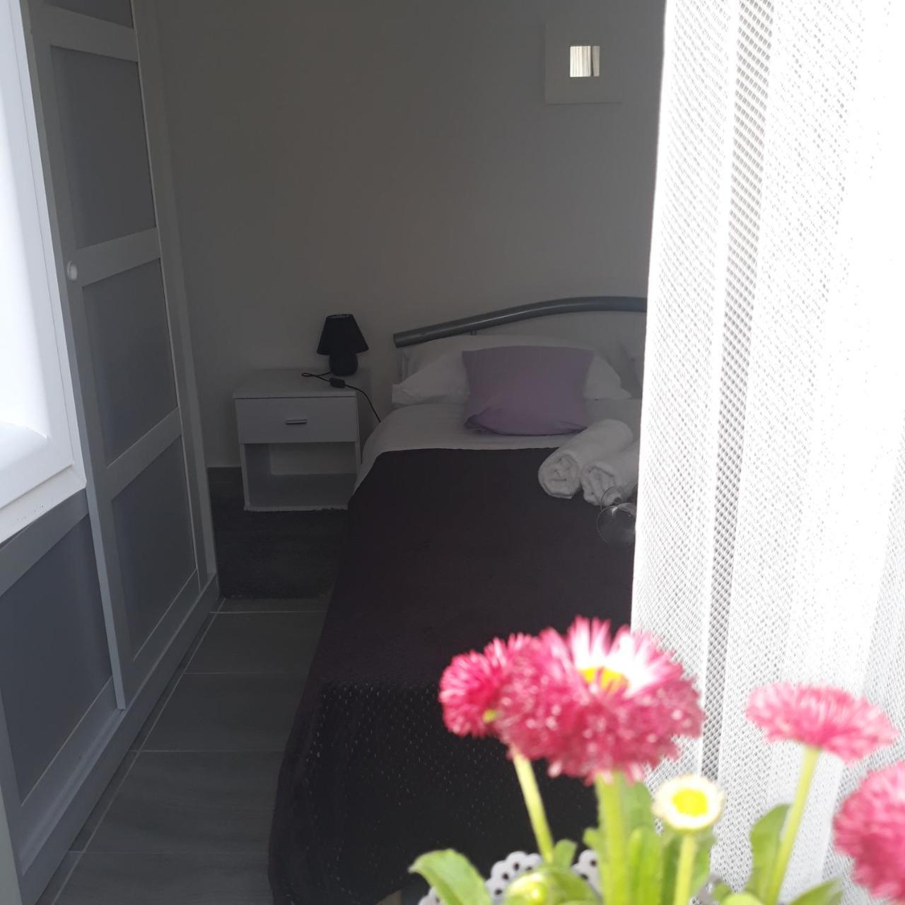 Apartmani Pablo Pag Town Eksteriør bilde